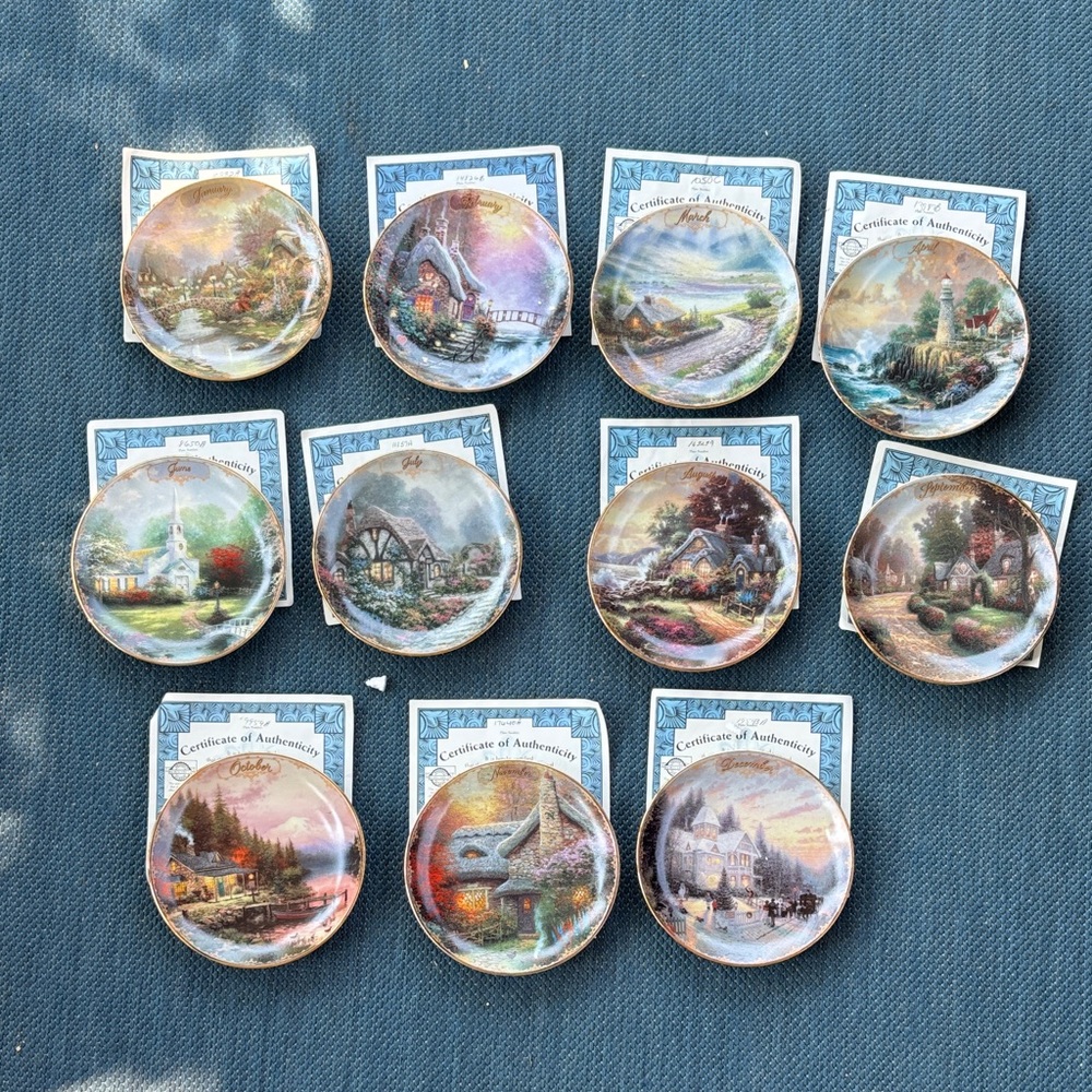 Scenic Collector Plates Set